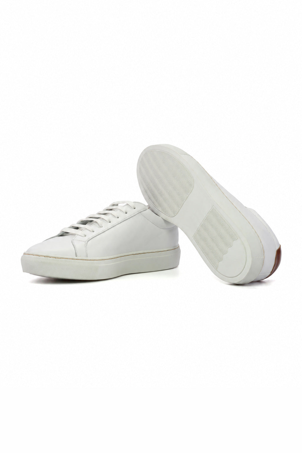Alabaster Chestnut Low Kick